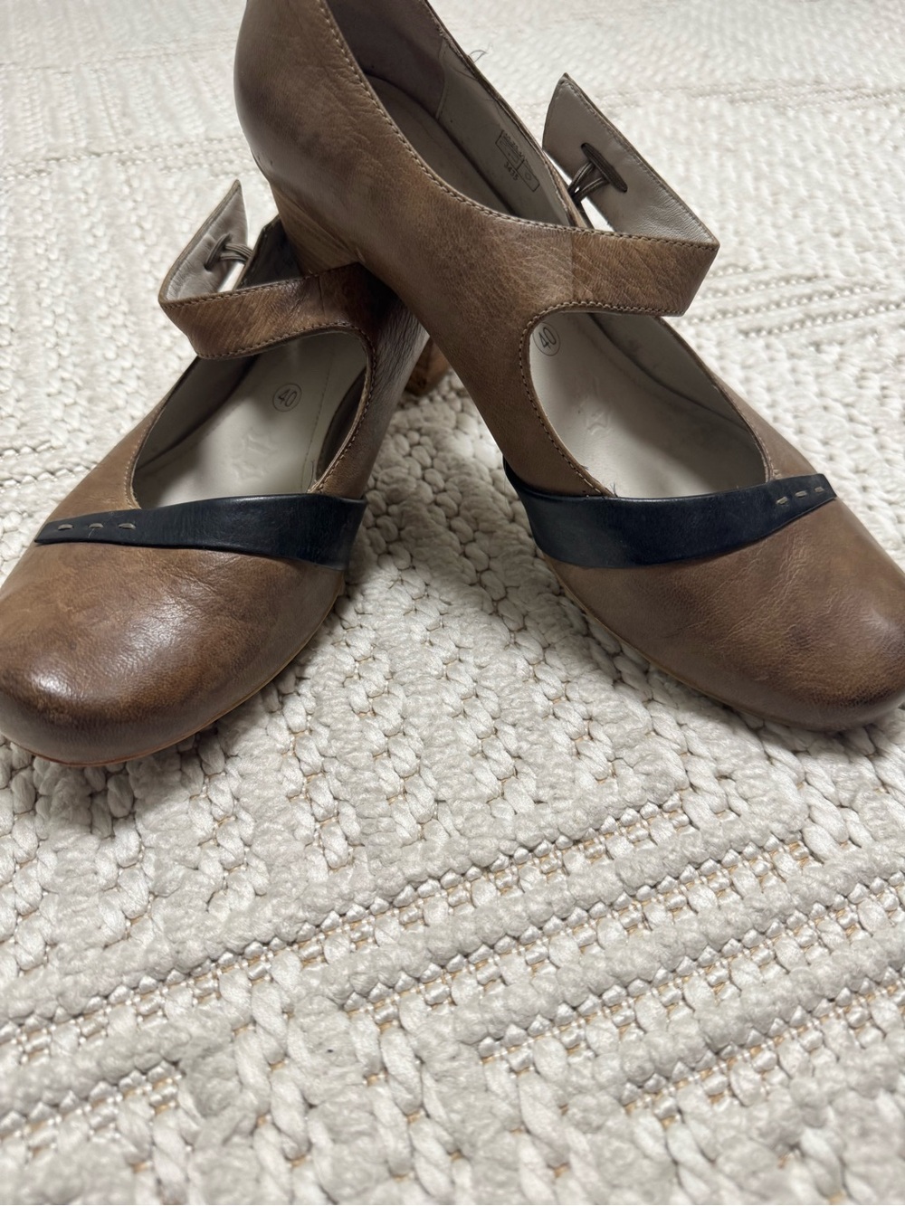 MARC Genuine Leather Mary Jane Pumps – Elegant Two-Tone Brown & Black, EU 40
